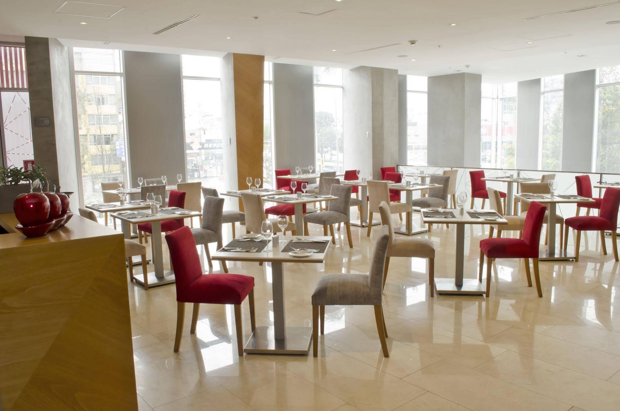 Ramada Encore By Wyndham Lima San Isidro Exterior photo